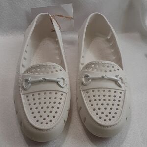 Floafers Chic White Perforated Women's Loafers Size 7